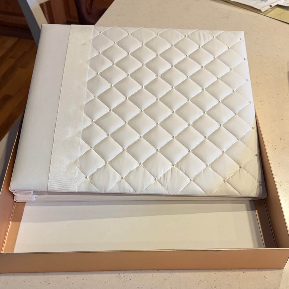 Elegant White Quilted Scrapbook Album